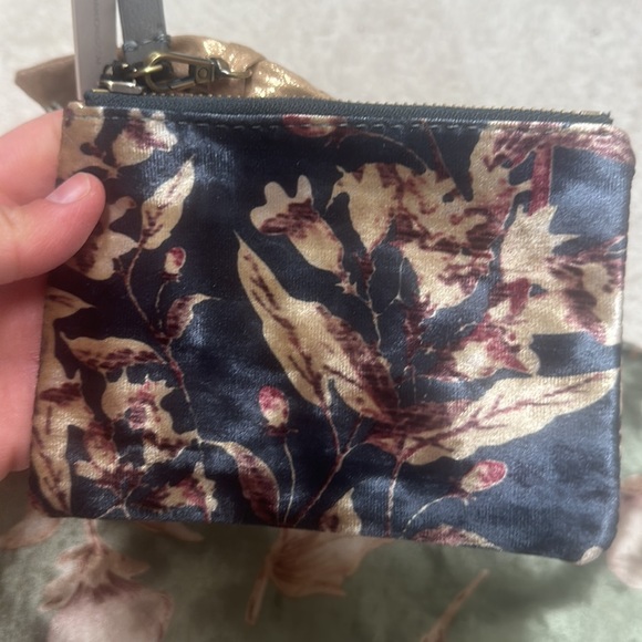 Two bags for the price of one ! - Picture 2 of 3